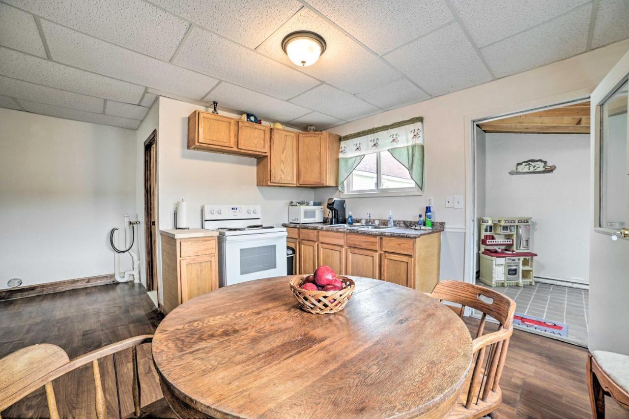 Walkable St Ignace Condo With Lake Huron Views Saint Ignace Bagian luar foto