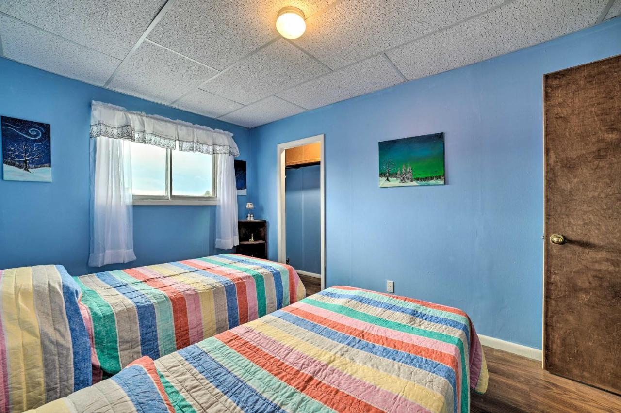 Walkable St Ignace Condo With Lake Huron Views Saint Ignace Bagian luar foto